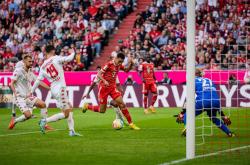 开云体育登录-西汉姆联客场挑战水晶宫，争取客场斩获胜利的简单介绍