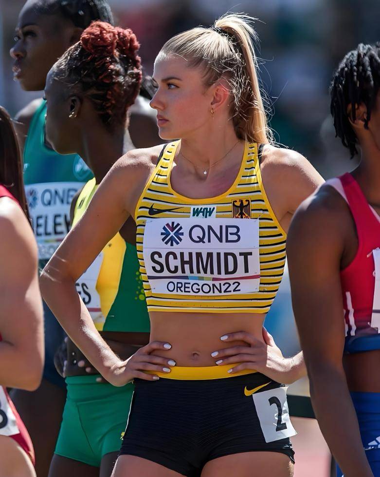 荷兰田径运动员在短跑项目中夺冠 荷兰田径运动员在短跑项目中夺冠