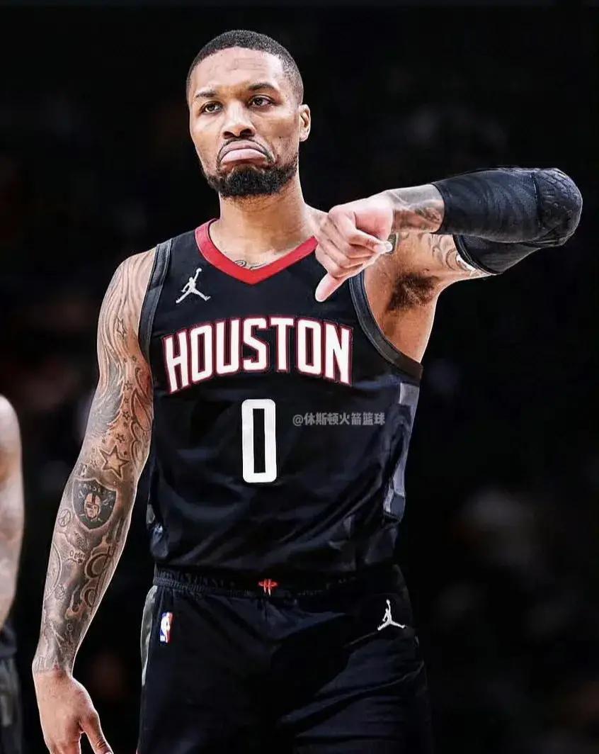 关于独行侠横扫上海队,利拉德状态火热的信息 关于独行侠横扫上海队,利拉德状态火热的信息